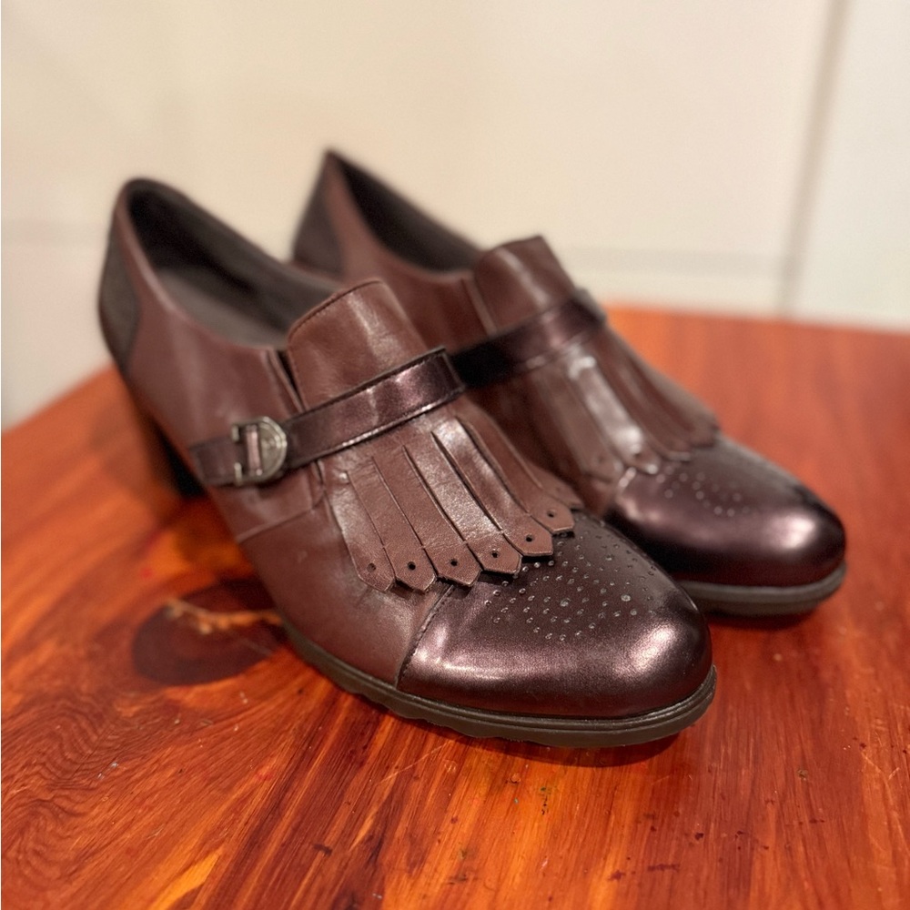 Womens like new pitillos made in Spain